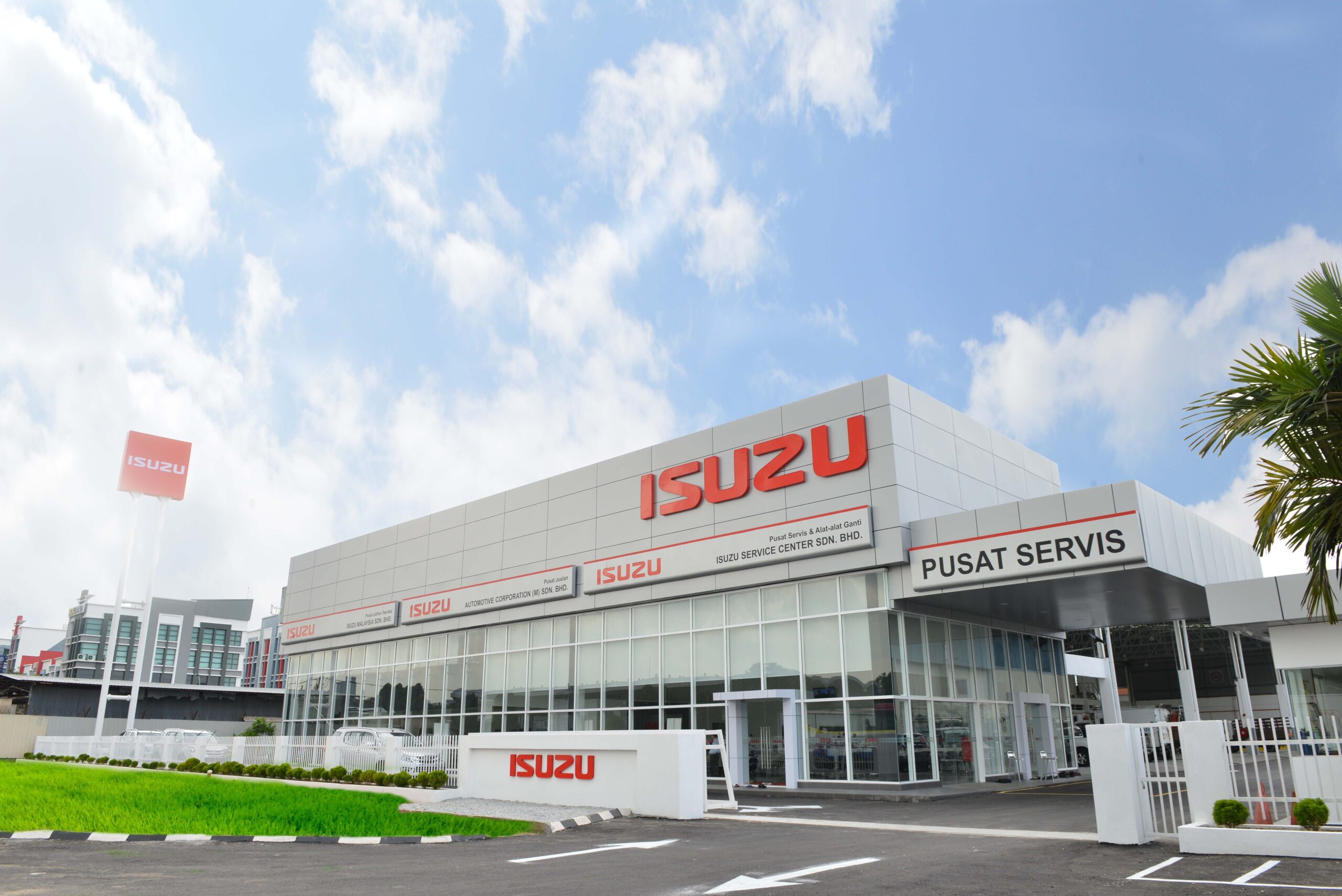 Isuzu Model Service Facilities