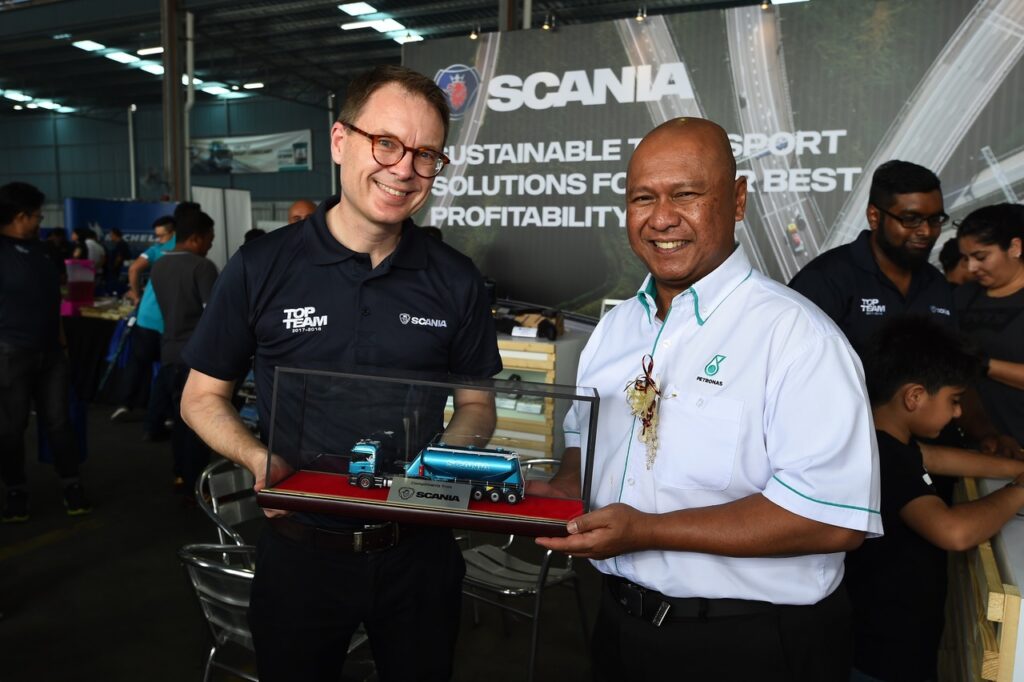 Scania Petronas FM Drive 2018