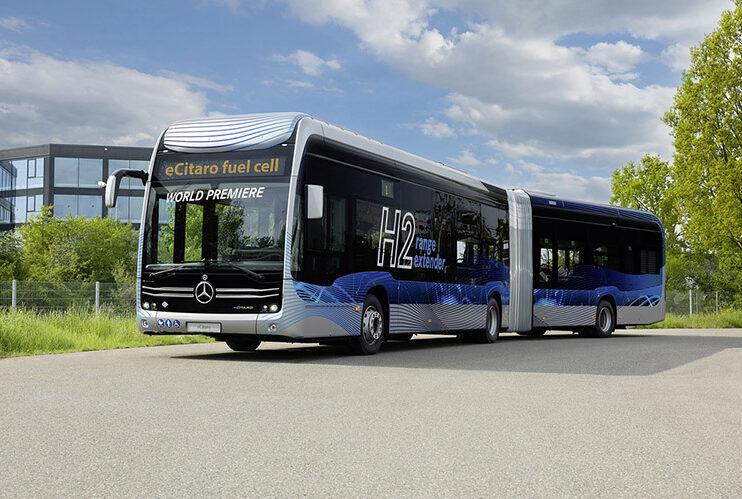 Mercedes electric bus discount